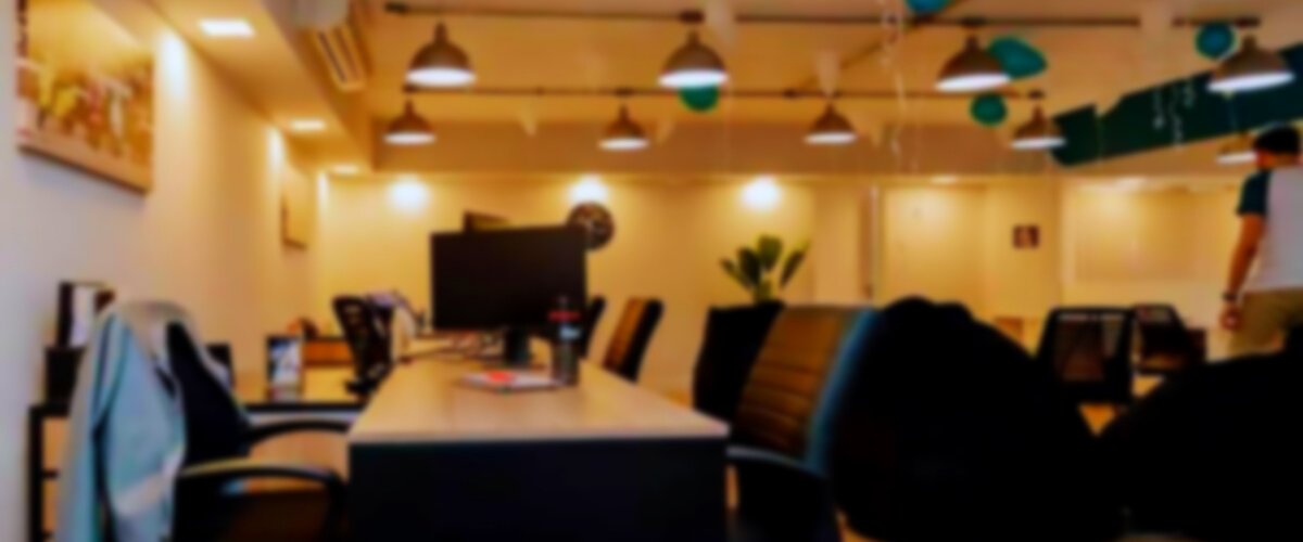 Móveis planejados para comércios e residências - Oracio Moreira Marcenaria