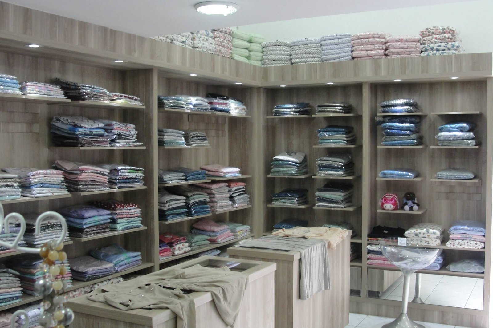 Móveis planejados comerciais - Gondolas para supermercado