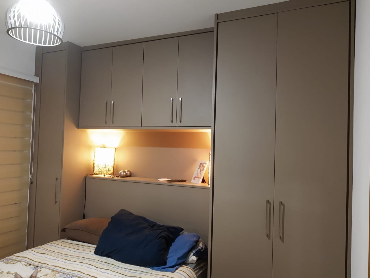 Móveis planejados para quarto - Guarda-roupa com cama embutida