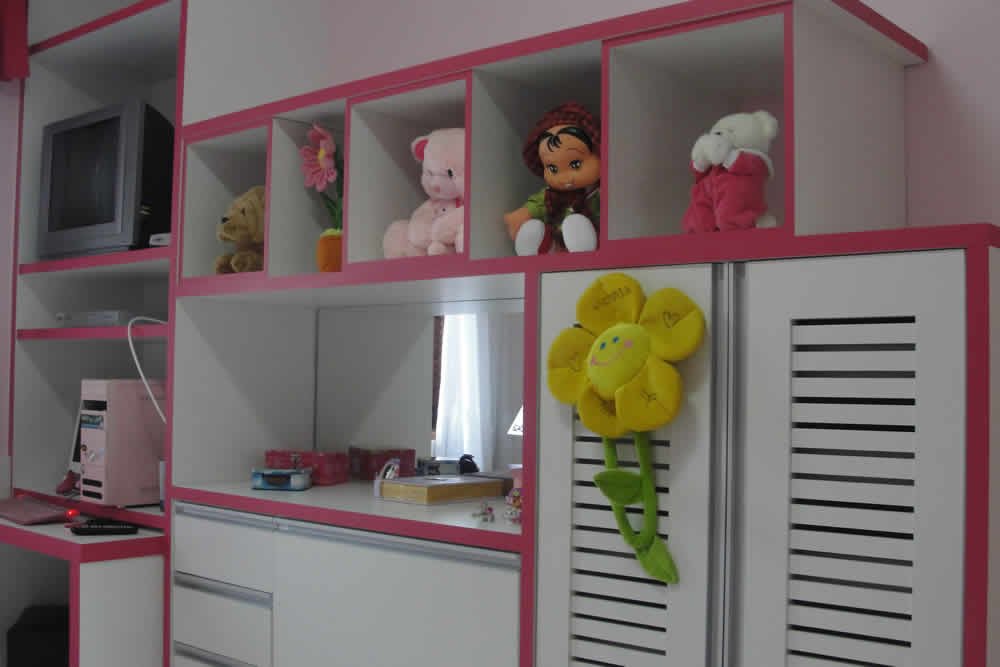 Móveis planejados para quarto - Guarda-roupa com espelho bisotado